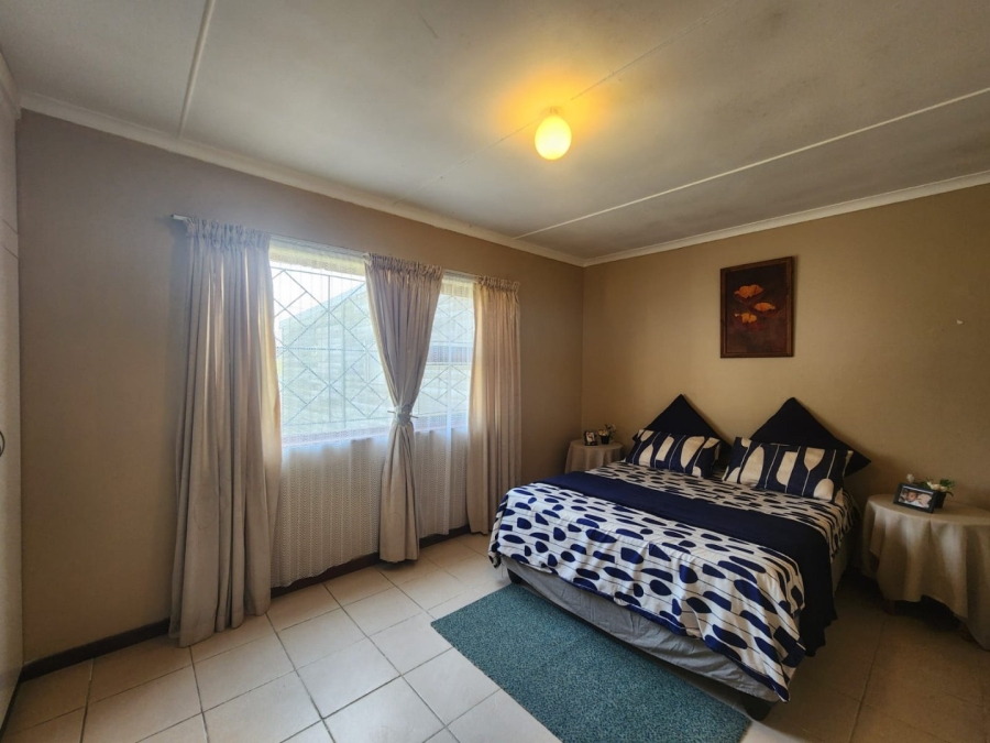 3 Bedroom Property for Sale in Delvillepark Western Cape